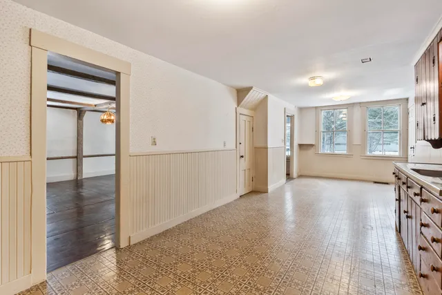 $395,000 | 904-908 Lakeview Drive, China, ME 04358