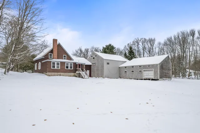 $395,000 | 904-908 Lakeview Drive, China, ME 04358