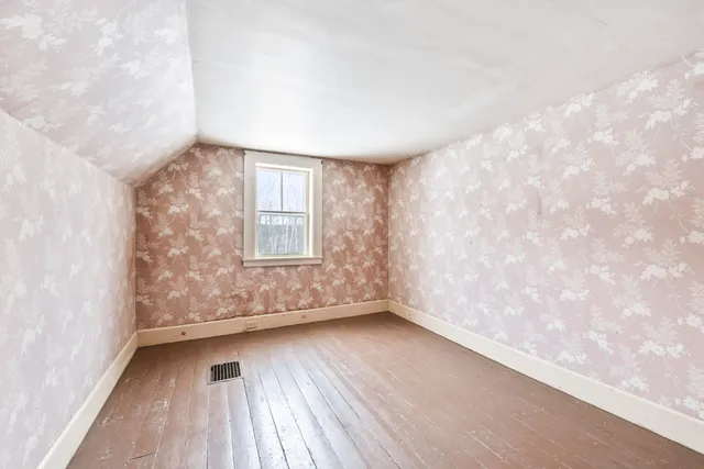 $395,000 | 904-908 Lakeview Drive, China, ME 04358