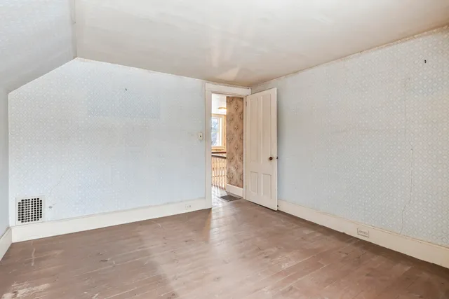 $395,000 | 904-908 Lakeview Drive, China, ME 04358