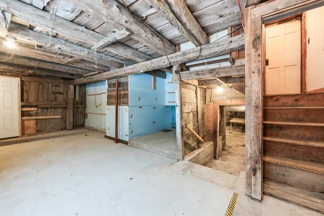 $395,000 | 904-908 Lakeview Drive, China, ME 04358