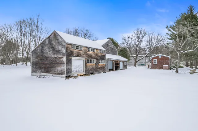 $395,000 | 904-908 Lakeview Drive, China, ME 04358