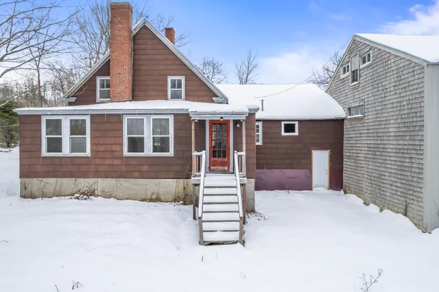 $395,000 | 904-908 Lakeview Drive, China, ME 04358