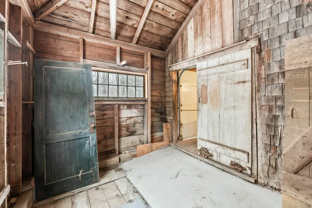 $395,000 | 904-908 Lakeview Drive, China, ME 04358