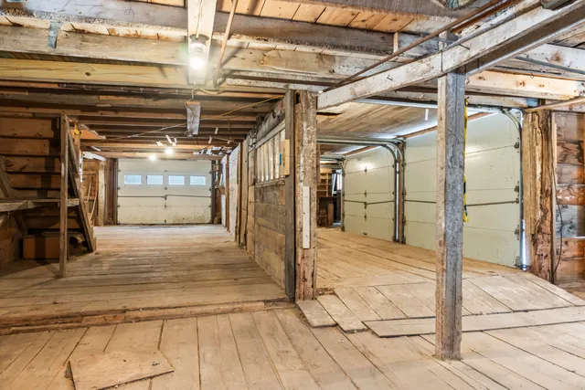 $395,000 | 904-908 Lakeview Drive, China, ME 04358