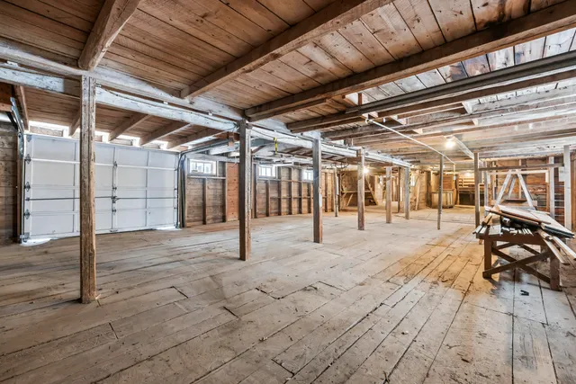 $395,000 | 904-908 Lakeview Drive, China, ME 04358