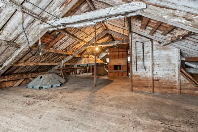 $395,000 | 904-908 Lakeview Drive, China, ME 04358