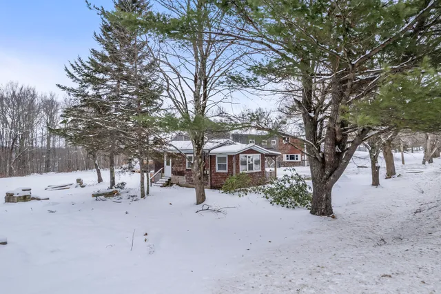 $395,000 | 904-908 Lakeview Drive, China, ME 04358