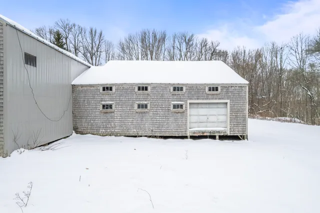 $395,000 | 904-908 Lakeview Drive, China, ME 04358