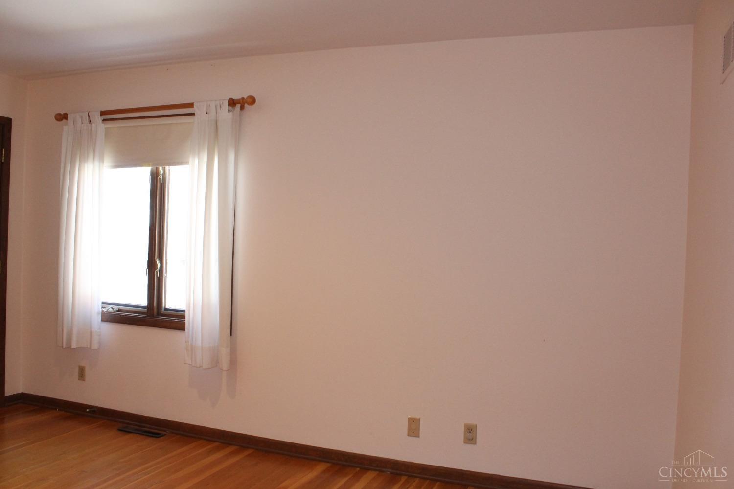 5870 Ropes Drive Cincinnati, OH 45244 - Photo 26 of 37 Gallery Image 26