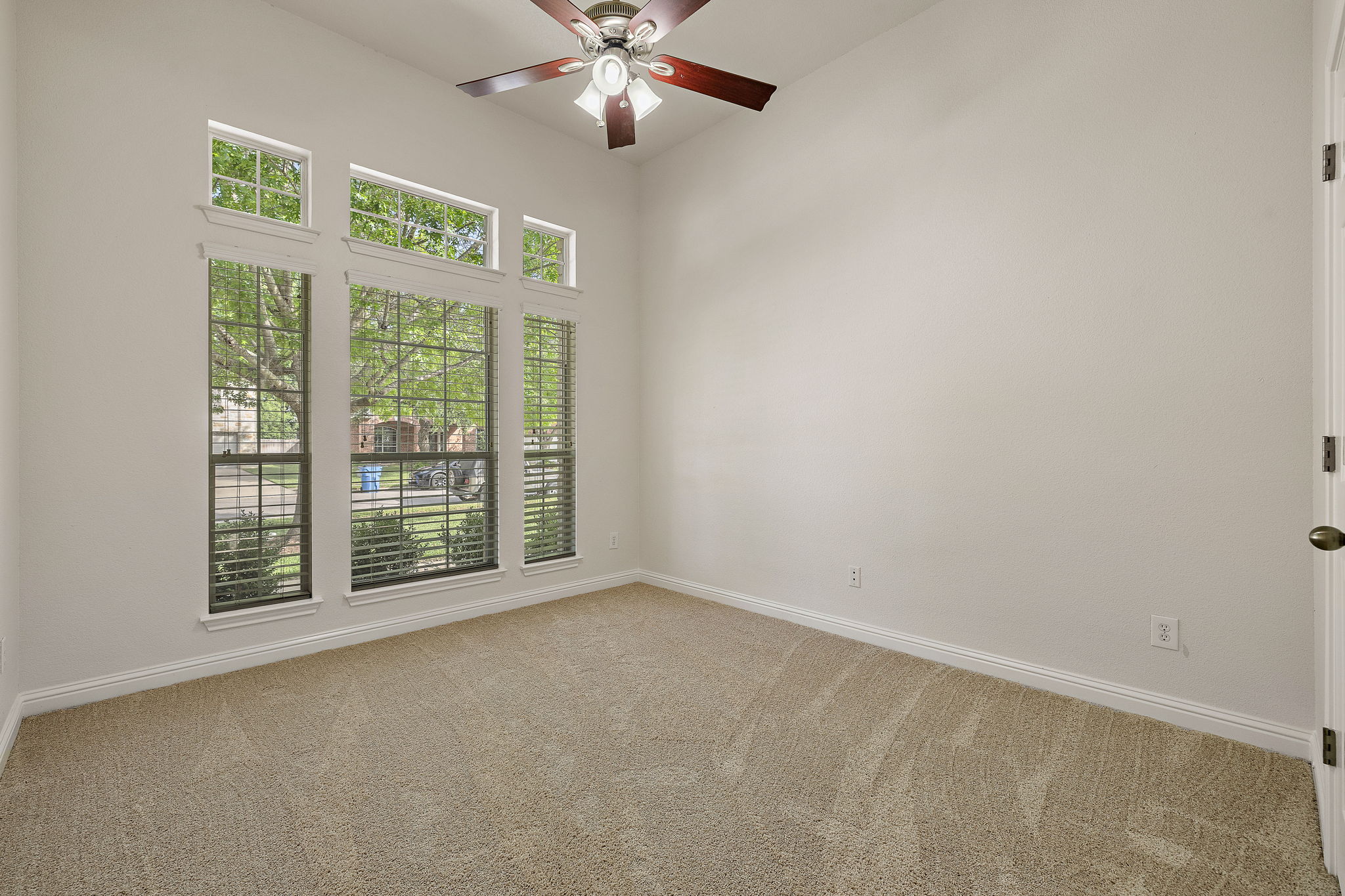 1115 Canyon Maple Road Pflugerville, TX 78660 - Photo 26 of 34 Guest room or office (has a closet!)