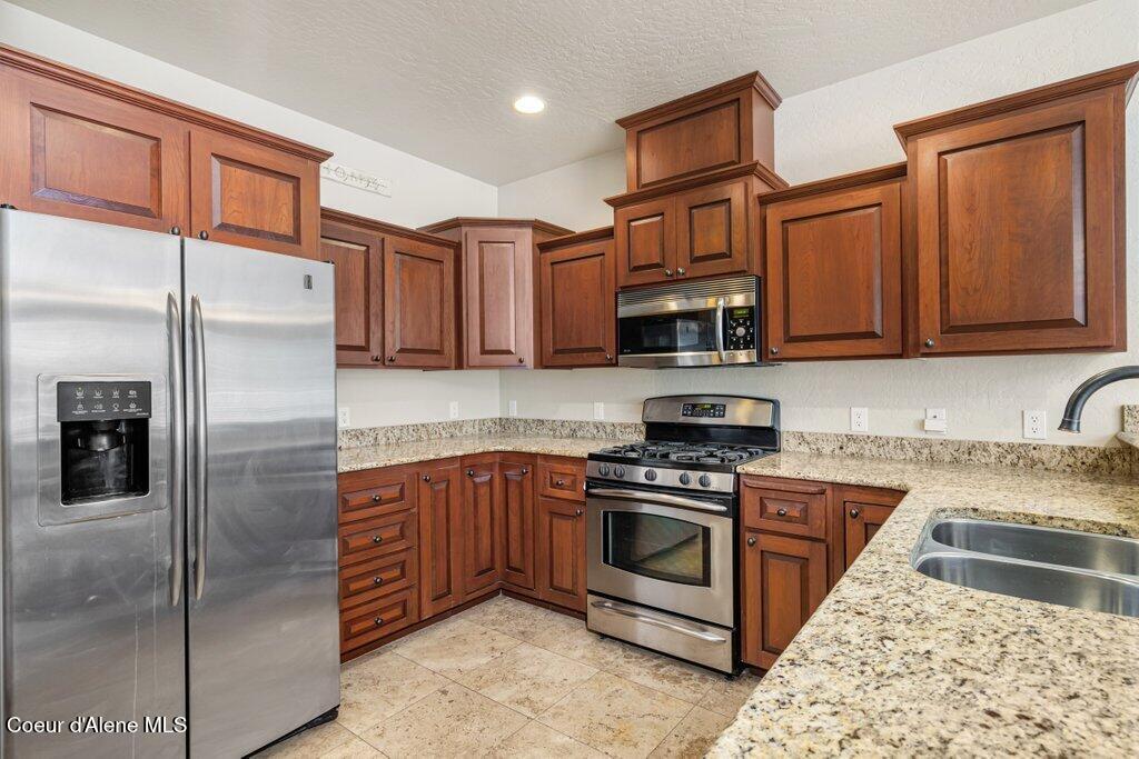 4450 Greenchain Loop, Unit 7 Coeur D'Alene, ID 83814 - Photo 8 of 33 036-4450GreenchainLoop-7-CoeurdAlene-ID-