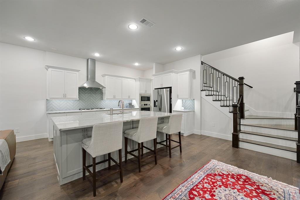 4113 Entrada Way Dallas, TX 75219 - Photo 7 of 32