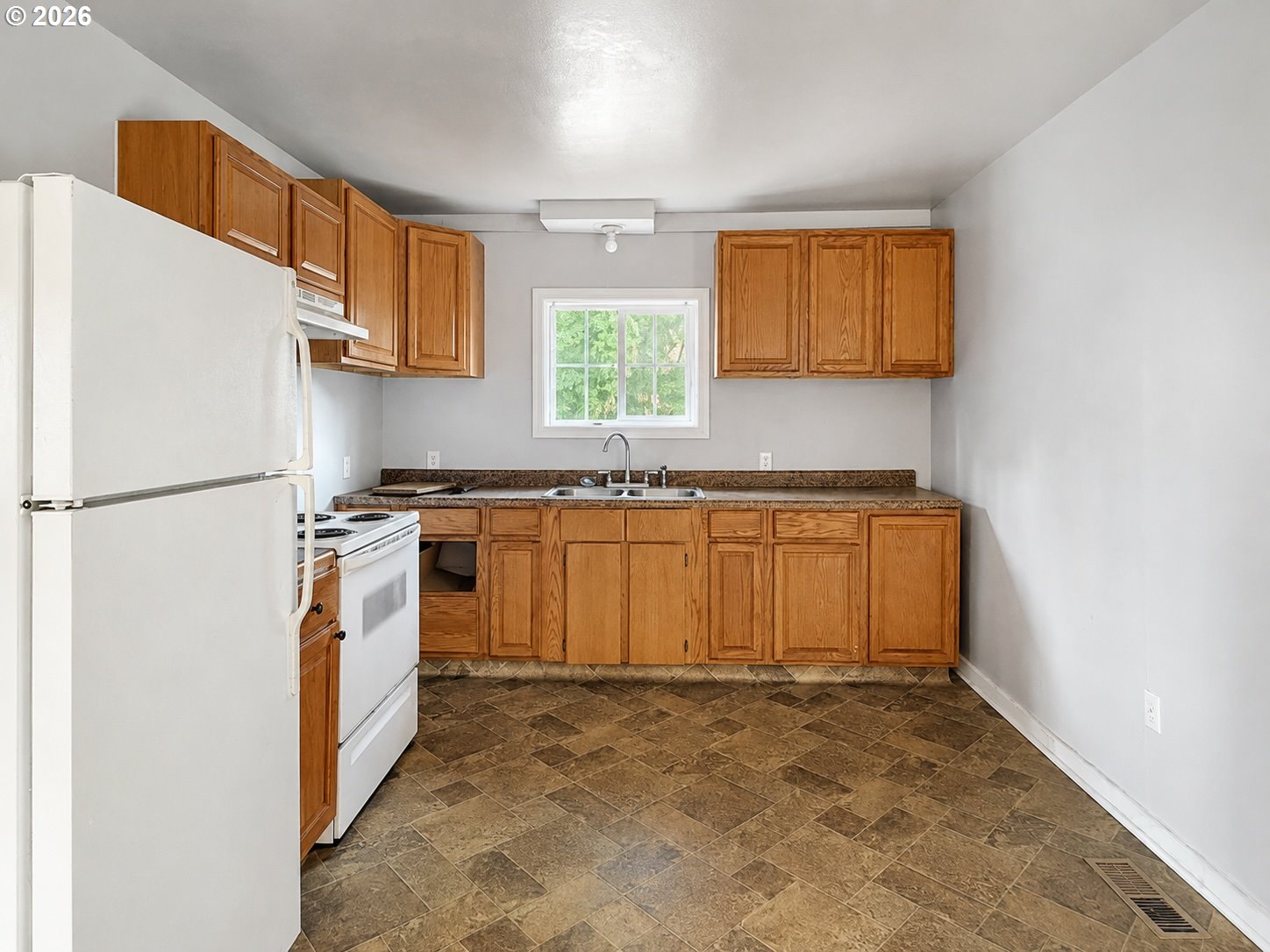92367 E Road Astoria, OR 97103 - Photo 9 of 32 Gallery Image 9