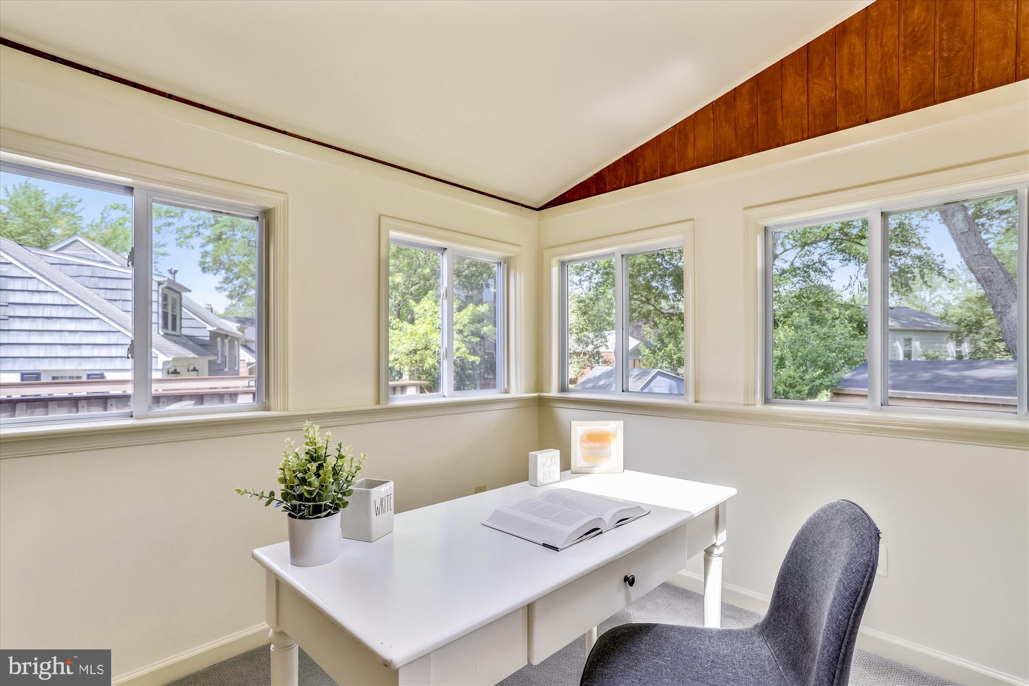 8427 Fort Hunt Road Alexandria, VA 22308 - Photo 17 of 35 Finished Sunroom
