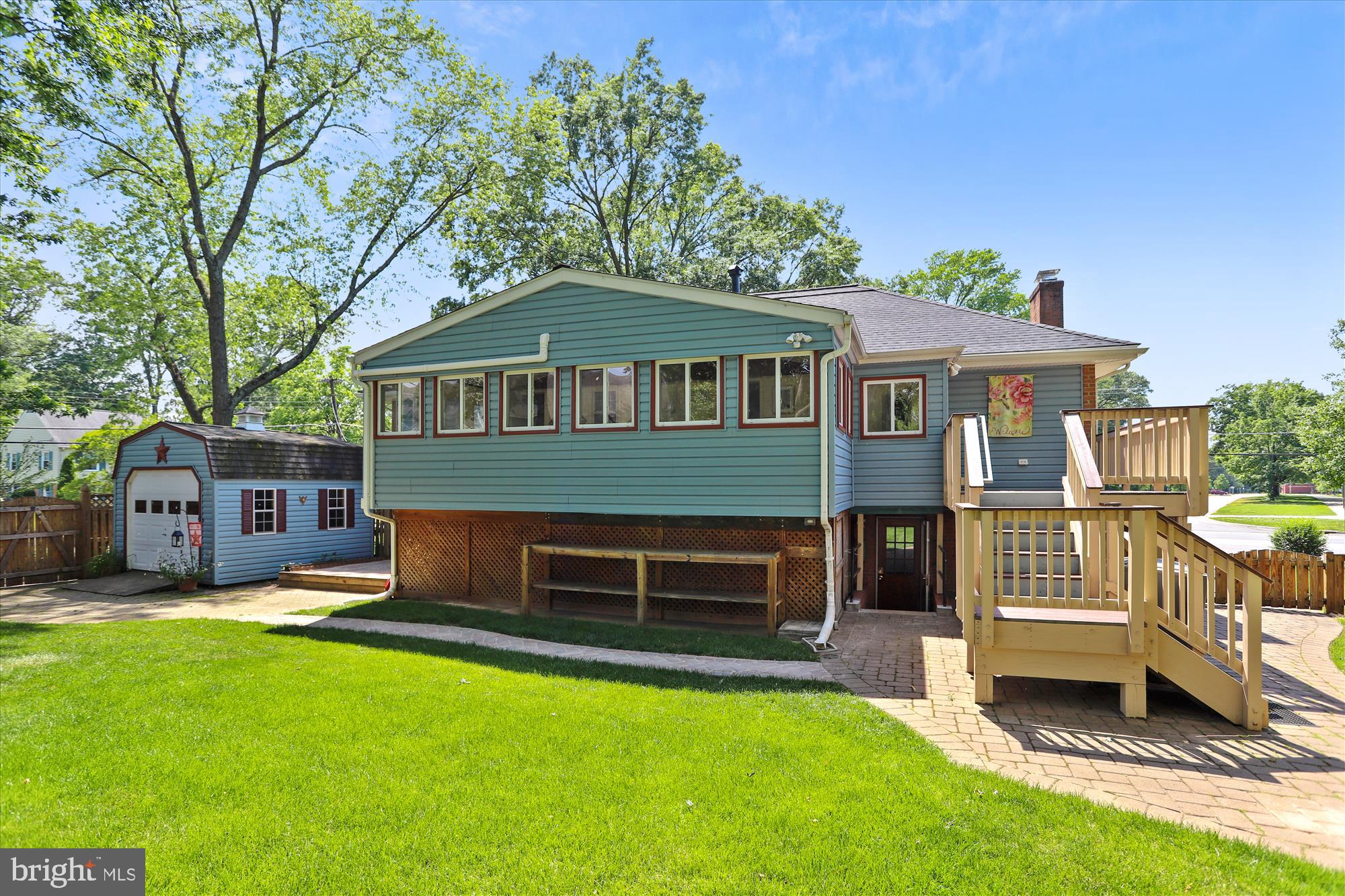 8427 Fort Hunt Road Alexandria, VA 22308 - Photo 29 of 35 Rear