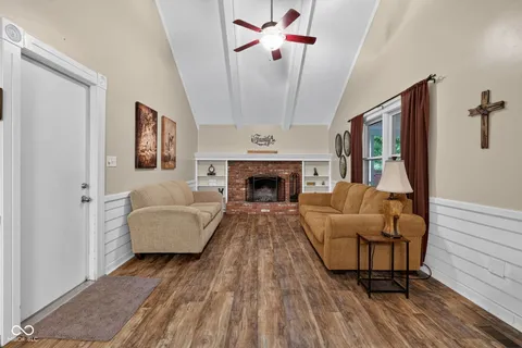 $425,000 | 101 Wellington Bluff Court, Noblesville, IN 46060