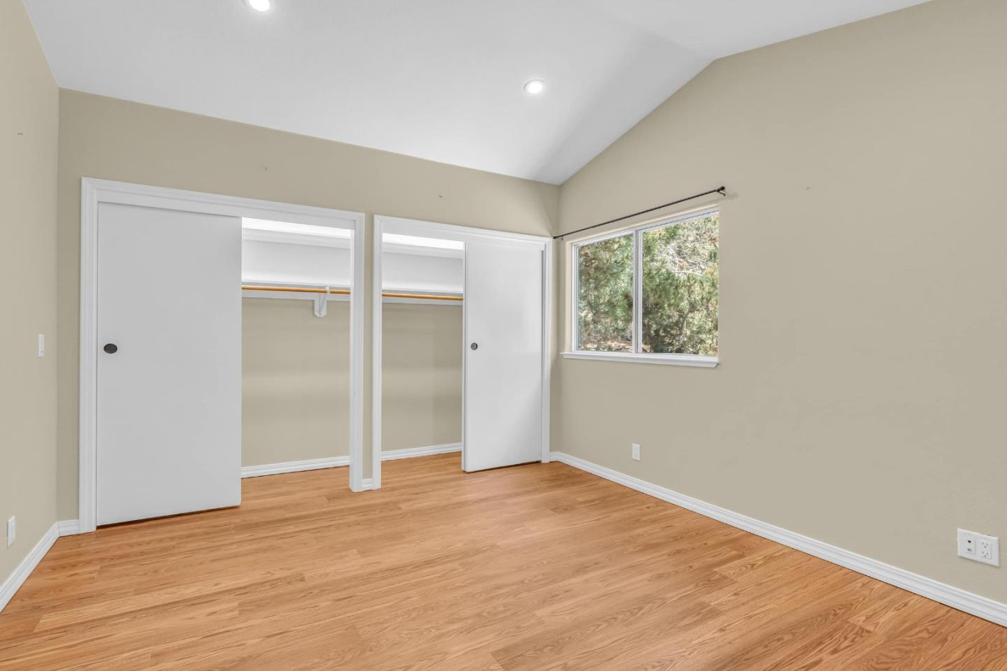 425 Vía Del Rey Monterey, CA 93940 - Photo 17 of 34