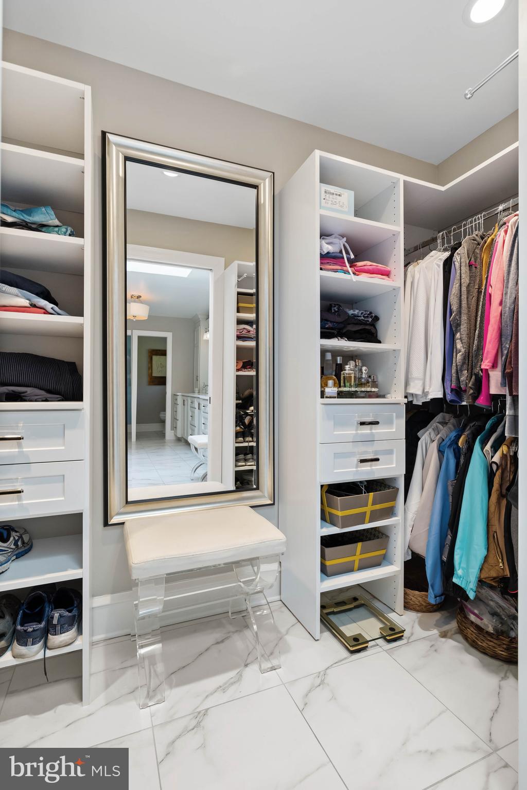 2001 Kentmere Place Wilmington, DE 19806 - Photo 36 of 54 Primary Bath Closet