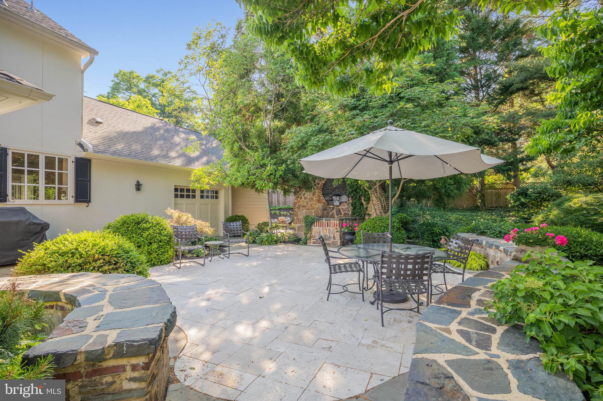 2001 Kentmere Place Wilmington, DE 19806 - Photo 48 of 54 Rear Exterior Patio and Fountain
