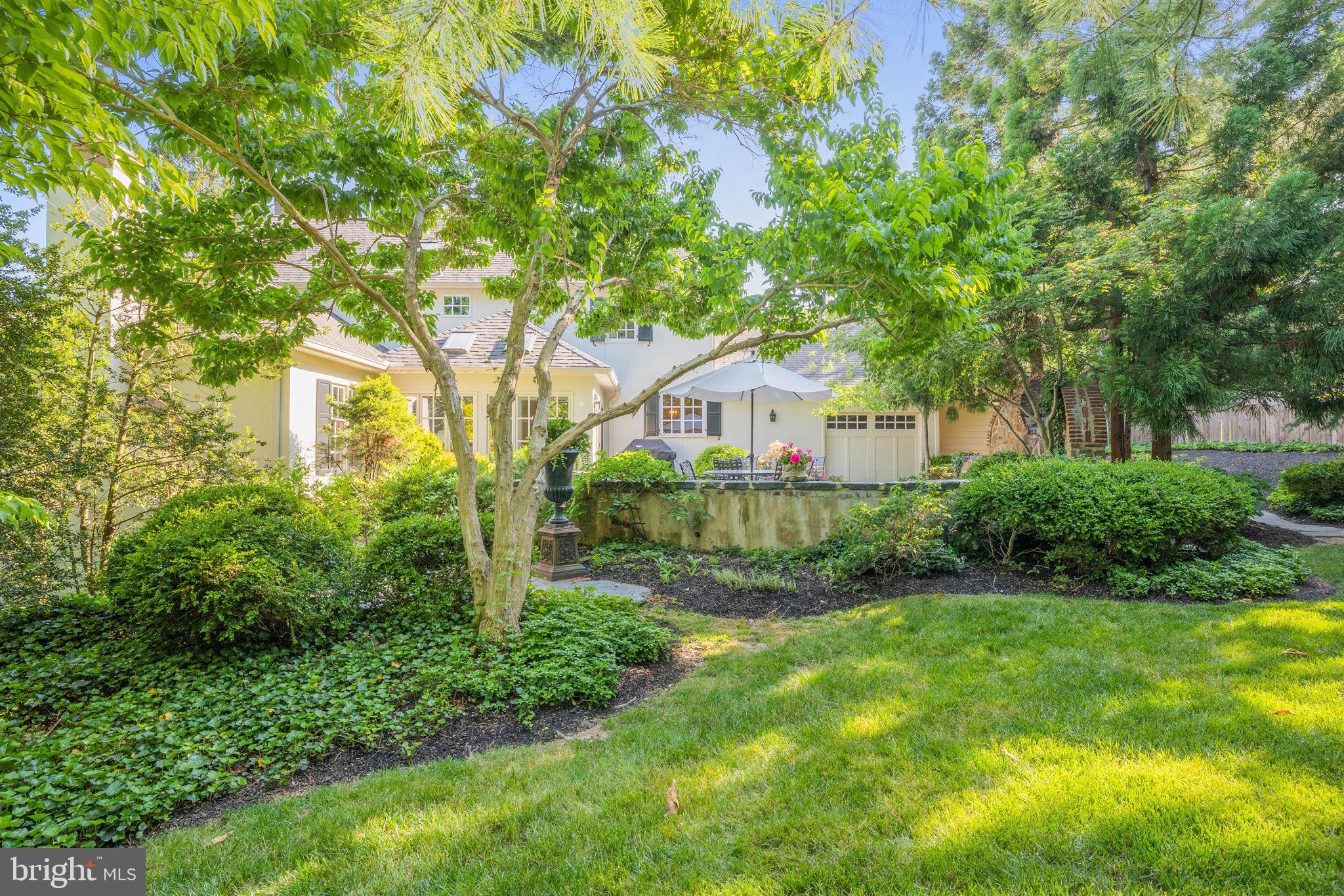 2001 Kentmere Place Wilmington, DE 19806 - Photo 50 of 54 Rear Yard