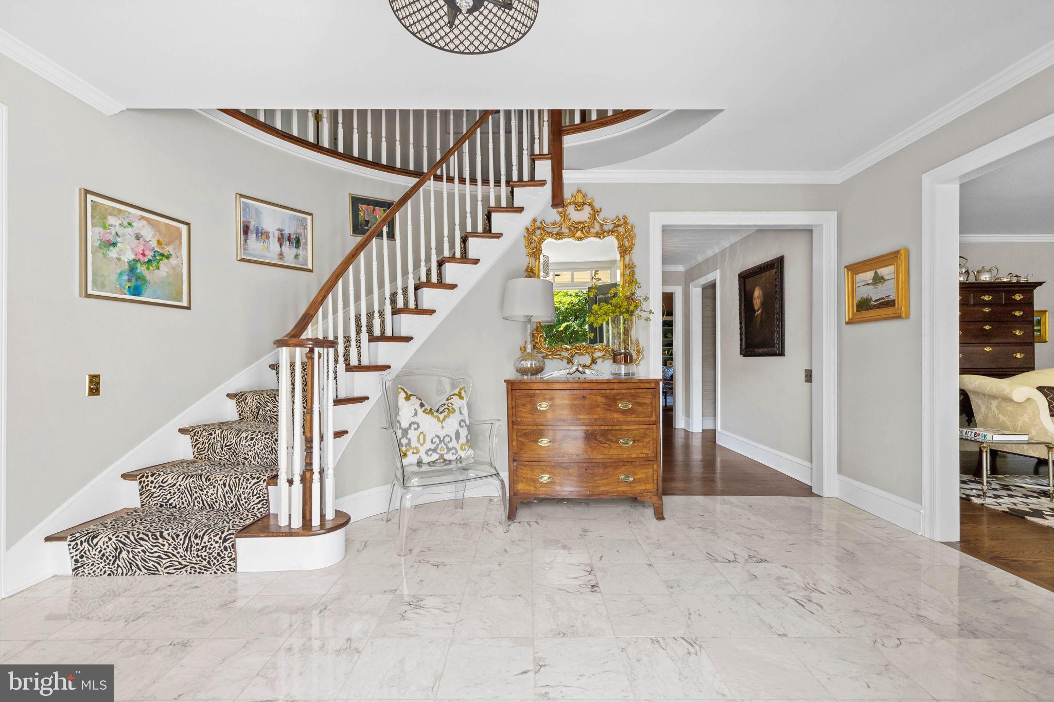 2001 Kentmere Place Wilmington, DE 19806 - Photo 5 of 54 Foyer