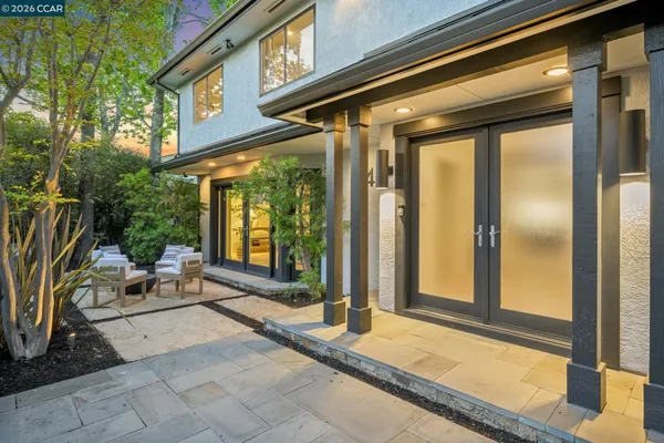 $2,695,000 | 145 Danefield Place, Moraga, CA 94556