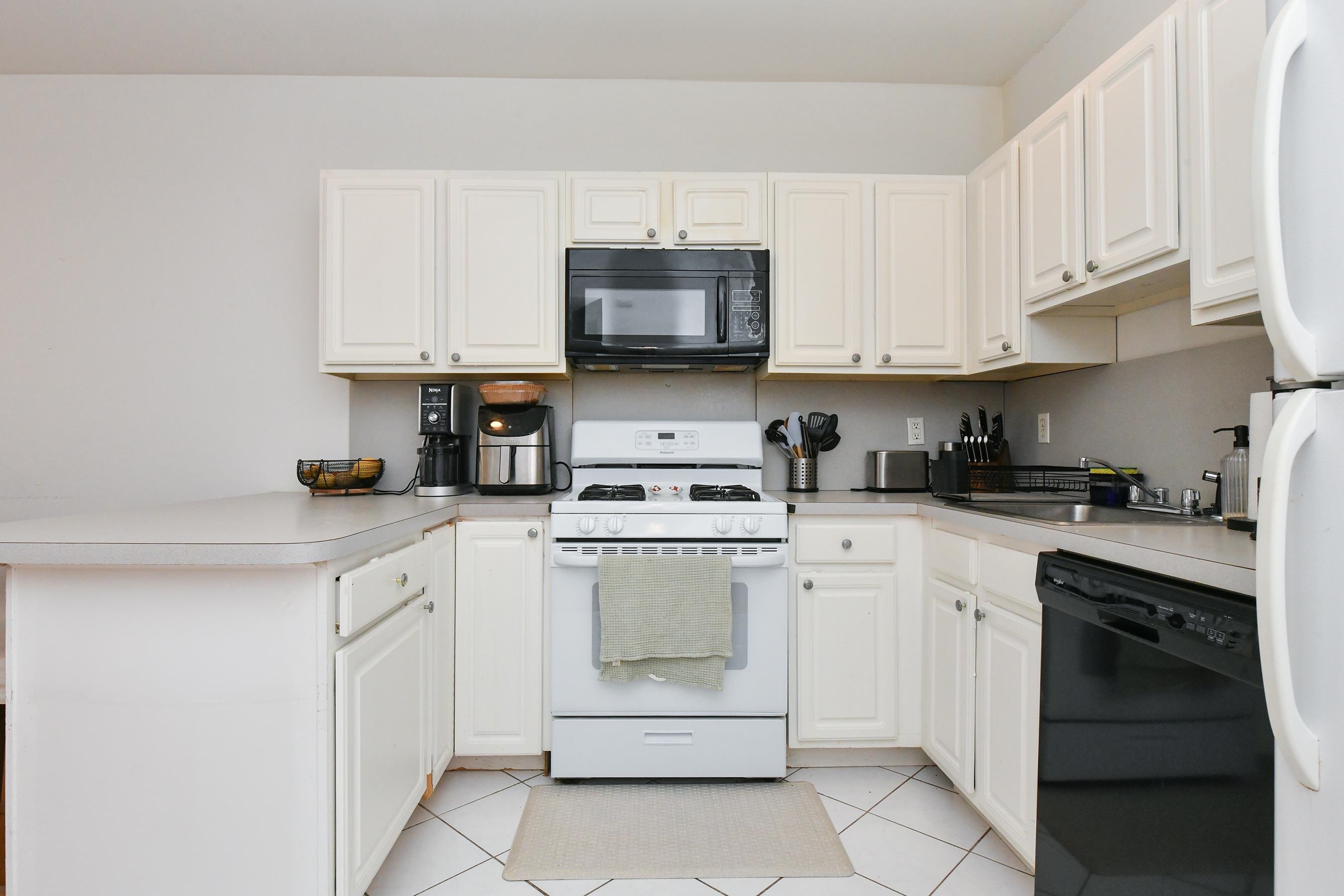 112 Clinton Street, Unit 1 Hoboken, NJ 07030 - Photo 5 of 13