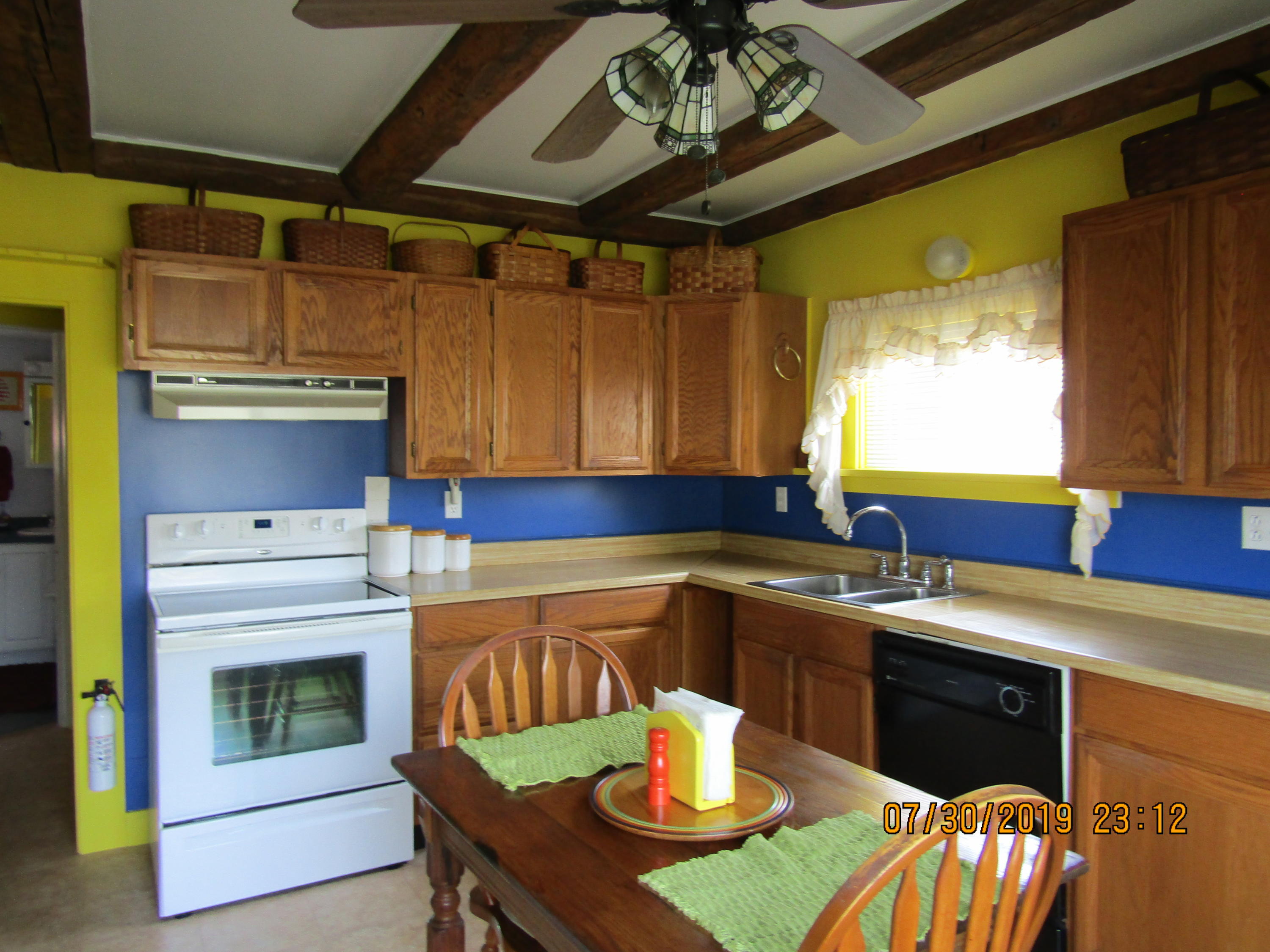 64 Spruce Head Road South Thomaston, ME 04858 - Photo 3 of 19 IMG_0872
