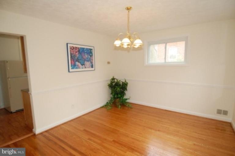 11708 Lytle Street Silver Spring, MD 20902 - Photo 6 of 24 Dining Room