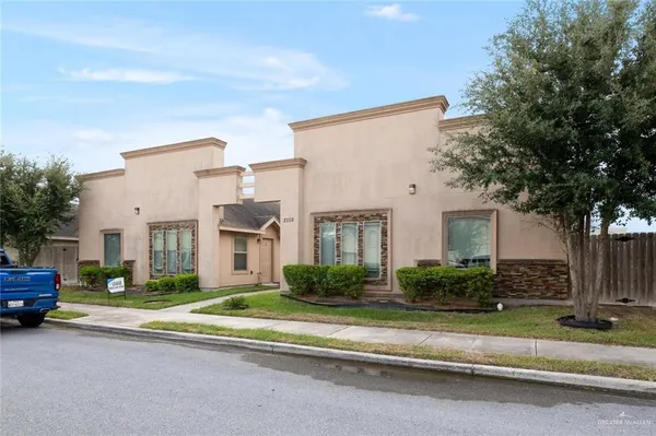 $1,075 | 2208 Taxco Court, Unit 3, Edinburg, TX 78542