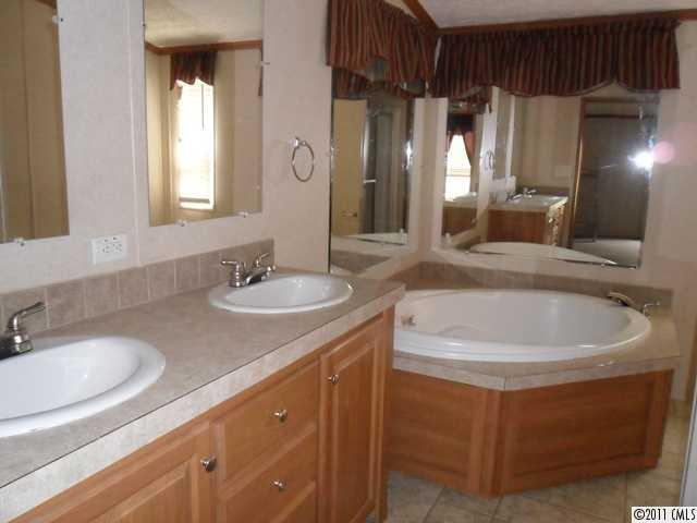 255 Doc Wehunt Road Cherryville, NC 28021 - Photo 5 of 10 Gallery Image 5