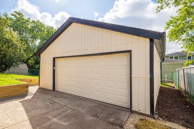 $355,000 | 7727 166th Street, Tinley Park, IL 60477