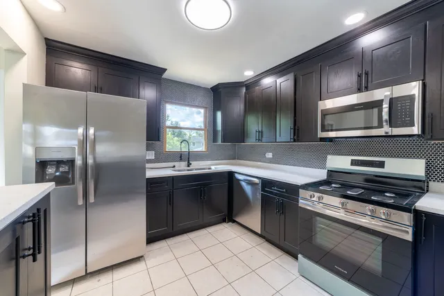 $355,000 | 7727 166th Street, Tinley Park, IL 60477