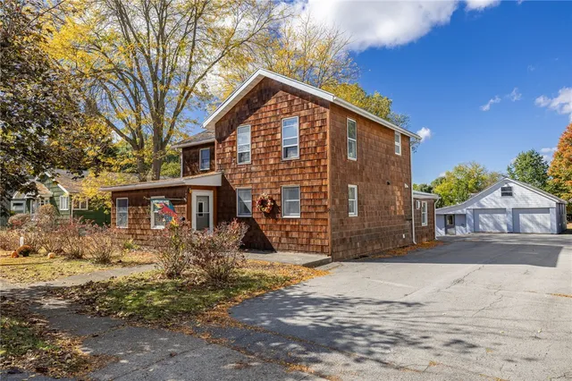 $249,900 | 105 Wadsworth Avenue, Avon, NY 14414