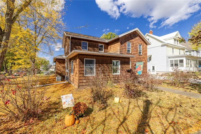 $249,900 | 105 Wadsworth Avenue, Avon, NY 14414