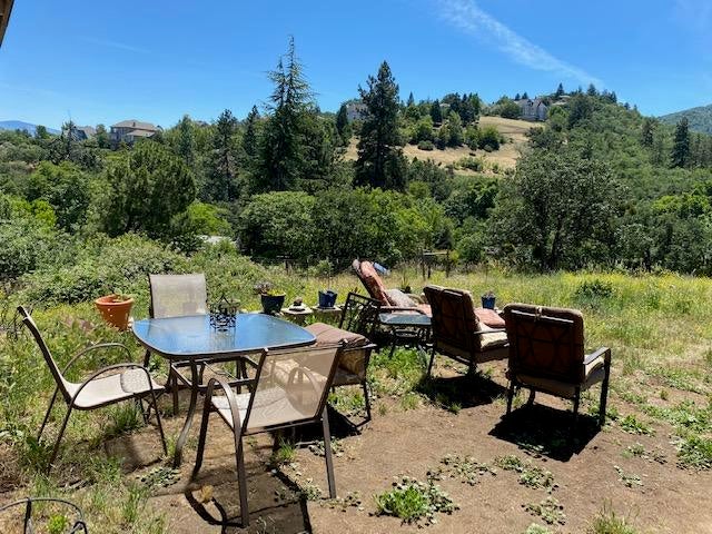 1193 Ashland Mine Road Ashland, OR 97520 - Photo 26 of 29 Backyard View