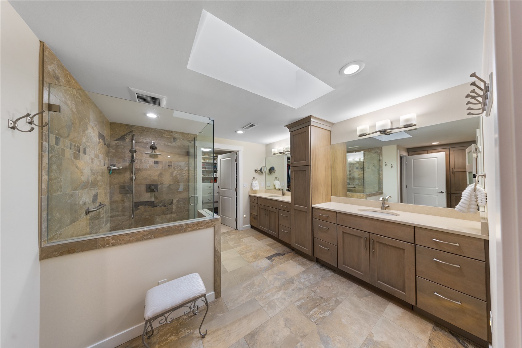 5301 Doon Way Anacortes, WA 98221 - Photo 17 of 39