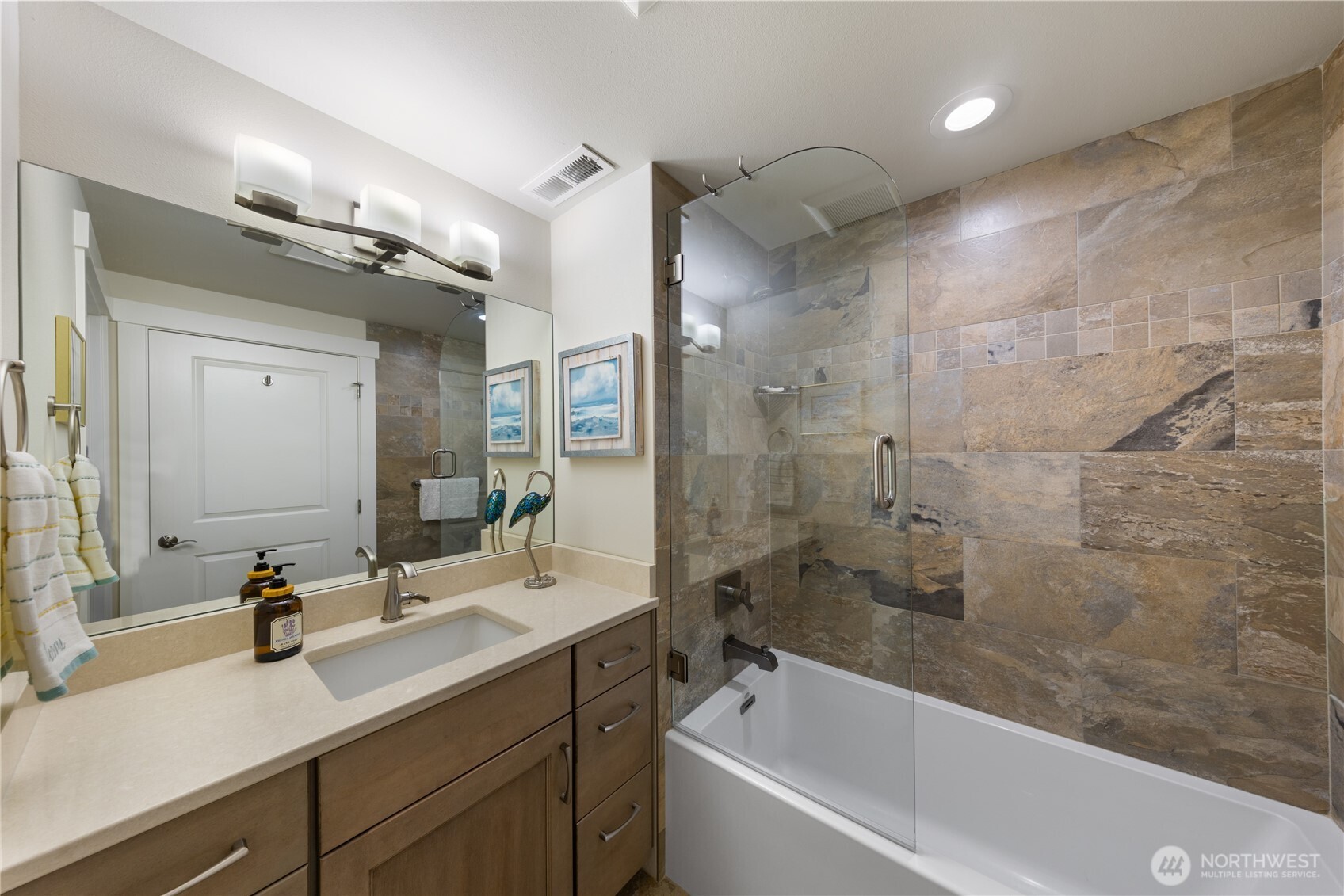 5301 Doon Way Anacortes, WA 98221 - Photo 23 of 39