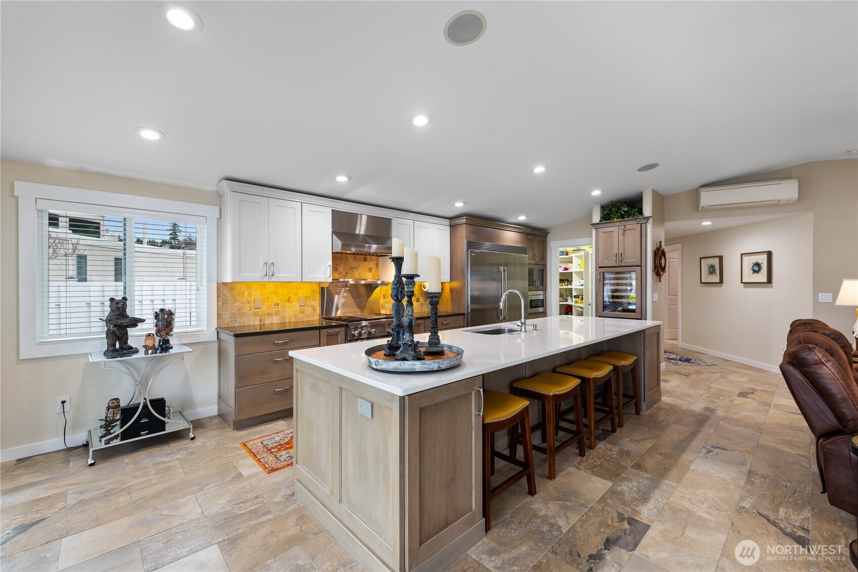 5301 Doon Way Anacortes, WA 98221 - Photo 7 of 39