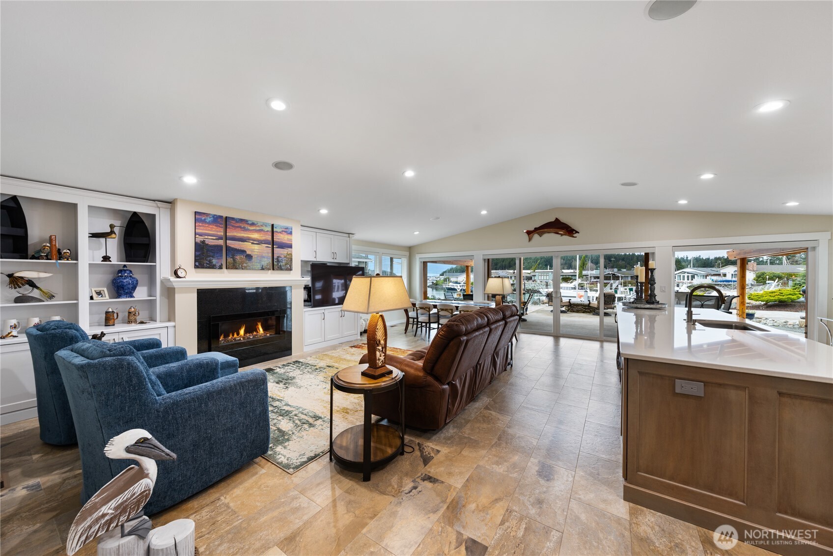 5301 Doon Way Anacortes, WA 98221 - Photo 9 of 39