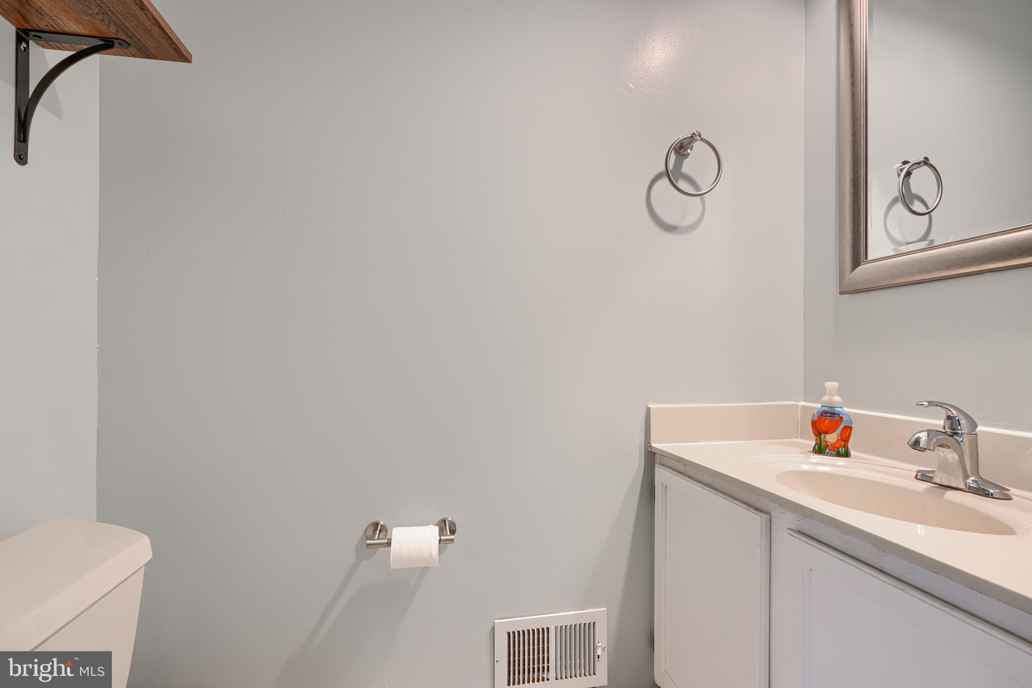 309 Overlea Place Abingdon, MD 21009 - Photo 11 of 28 Half Bathroom on Main Level