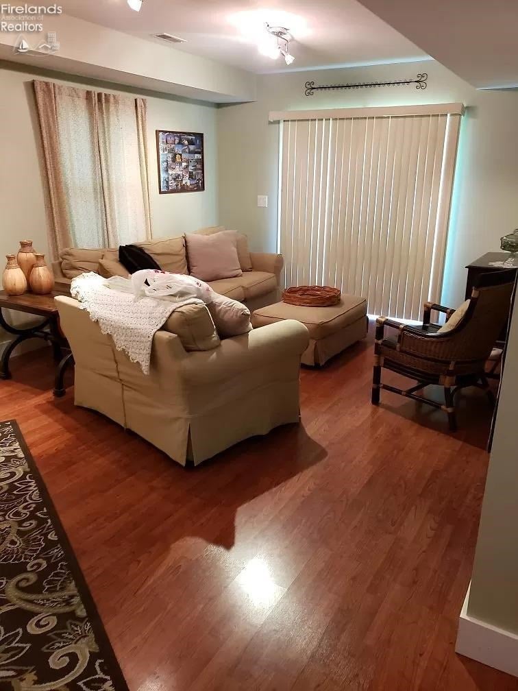 1240 Put-In-Bay Road Put In Bay, OH 43456 - Photo 17 of 22 Gallery Image 17