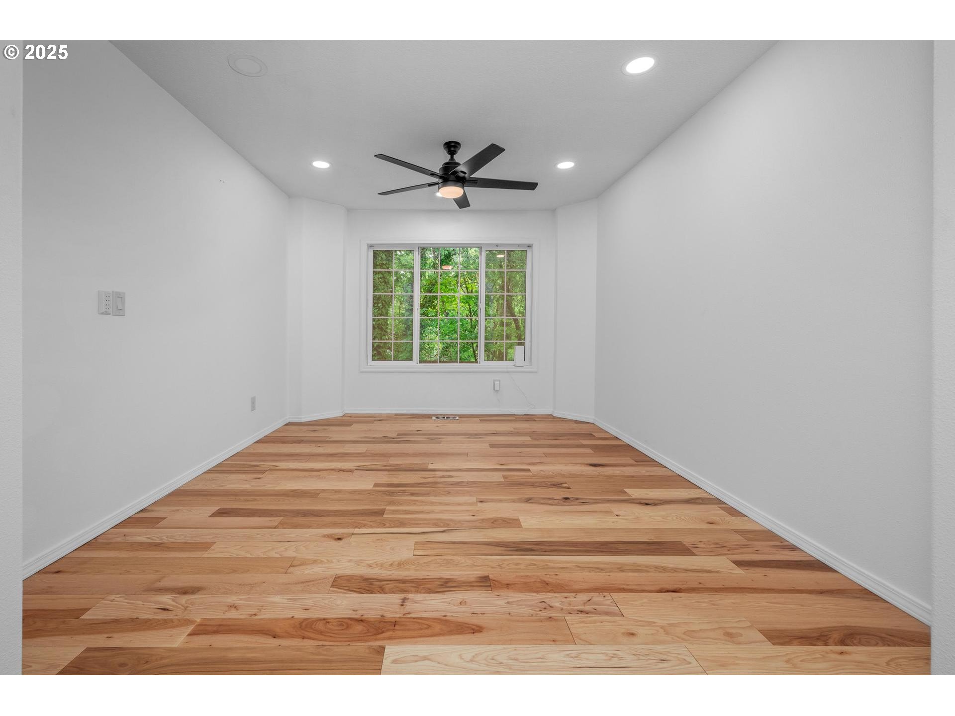 6512 Southwest Taylors Ferry Road Portland, OR 97223 - Photo 11 of 29