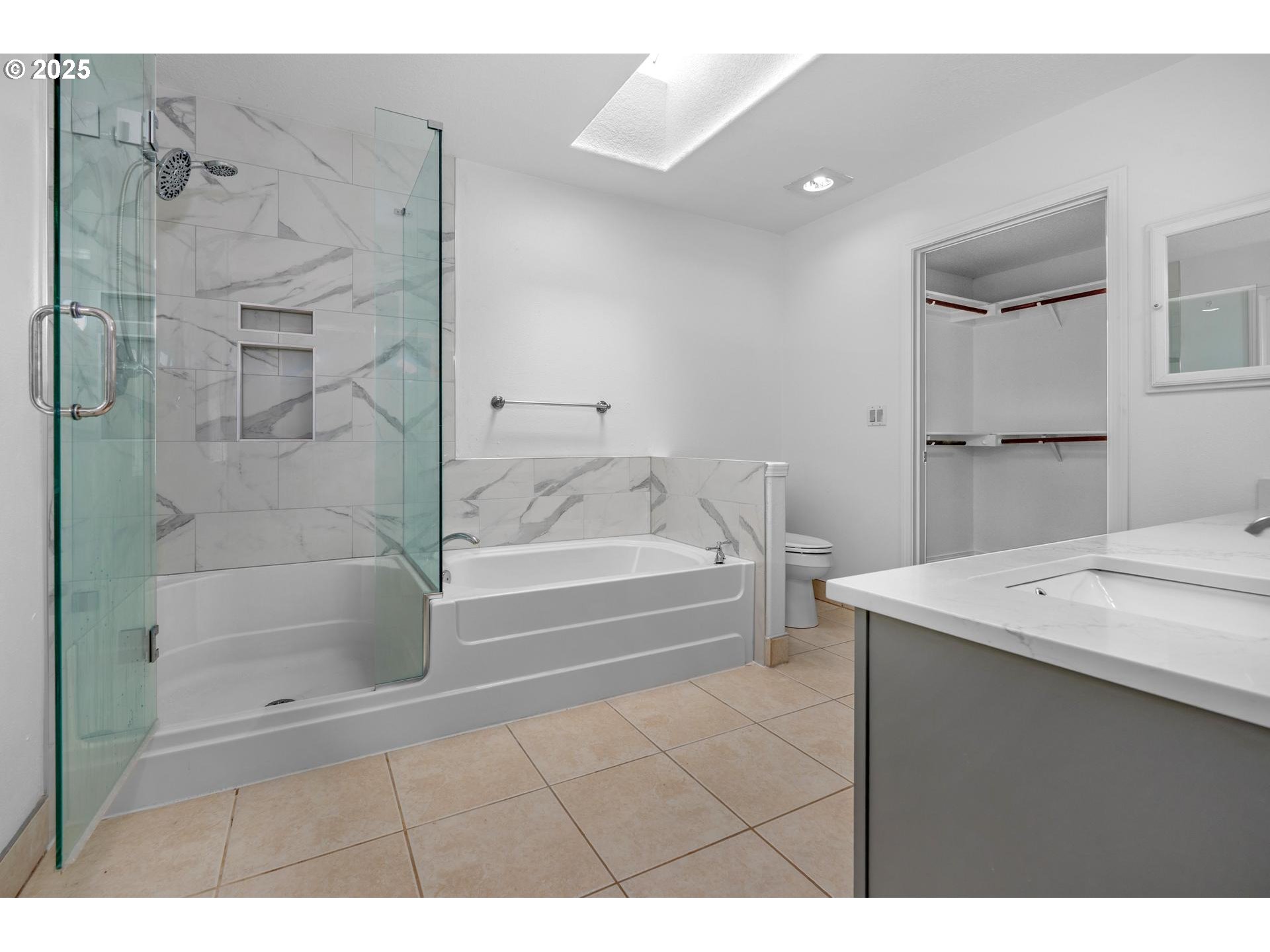 6512 Southwest Taylors Ferry Road Portland, OR 97223 - Photo 21 of 29