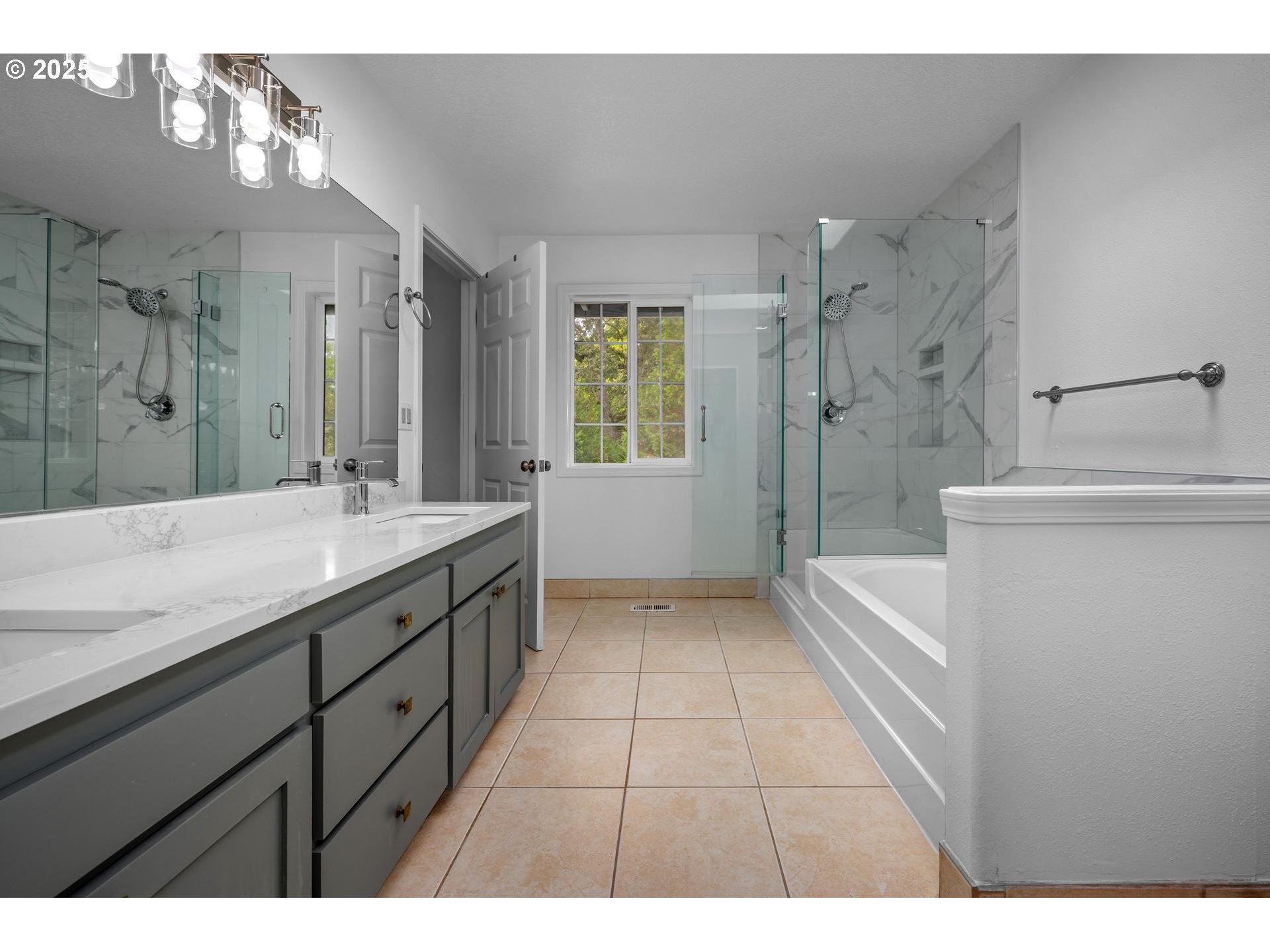 6512 Southwest Taylors Ferry Road Portland, OR 97223 - Photo 22 of 29