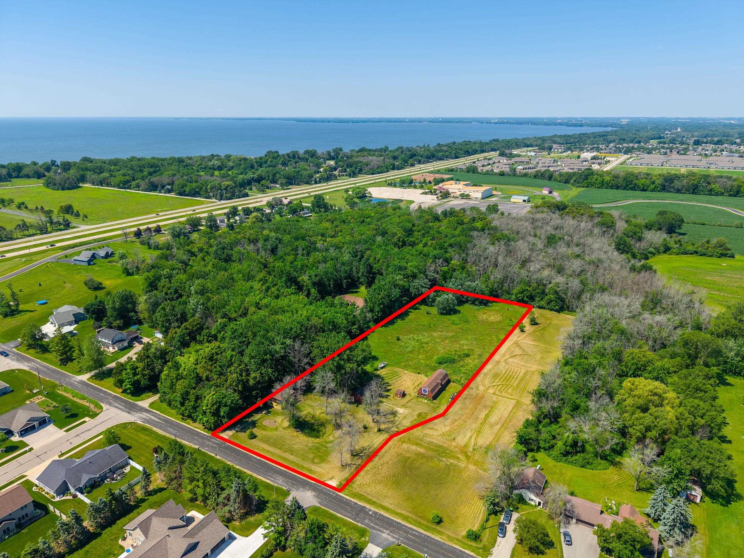 N8801 South Coop Road Menasha, WI 54952 - Photo 2 of 21