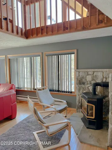 $455,000 | 20 Laurel Court, Gouldsboro, PA 18424