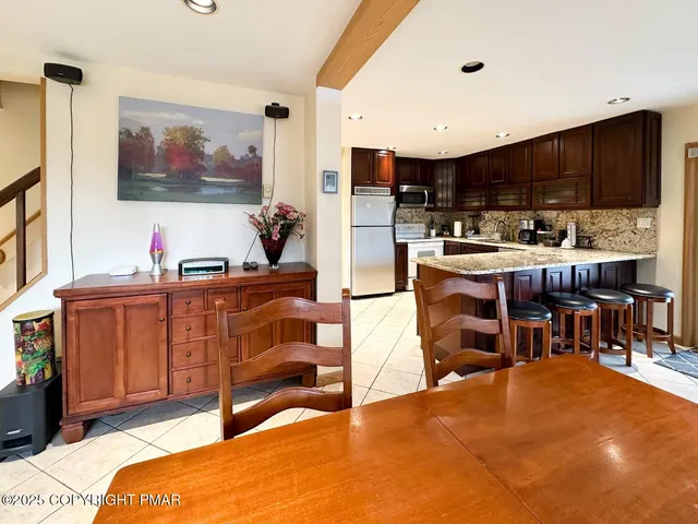 $455,000 | 20 Laurel Court, Gouldsboro, PA 18424