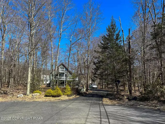 $455,000 | 20 Laurel Court, Gouldsboro, PA 18424